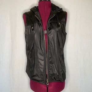 New York & Company black nylon hooded Vest, size medium, zip closure